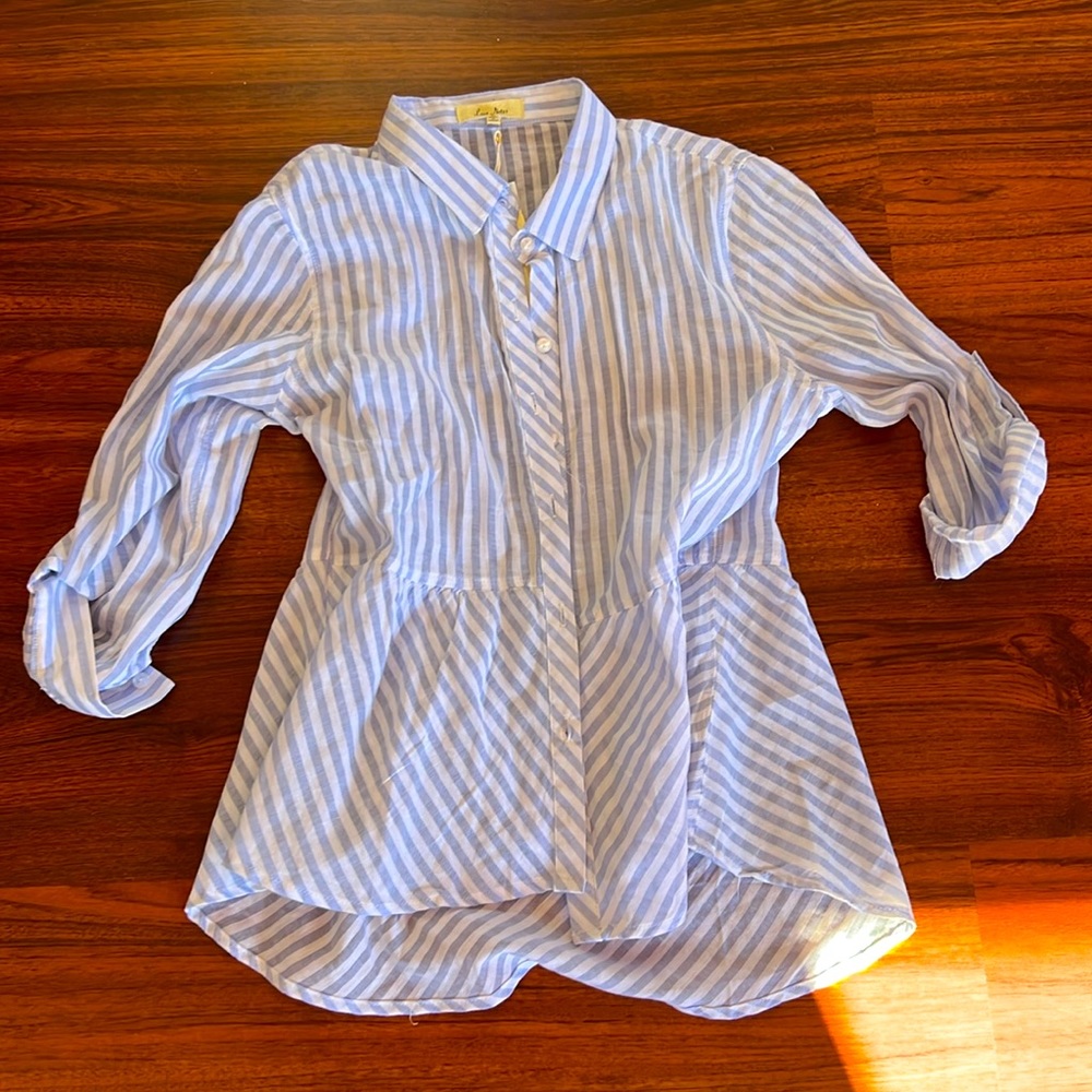 Seersucker peplum top size medium. NWT